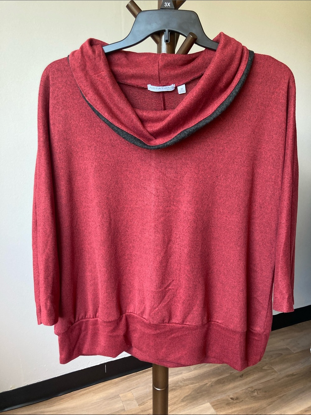 NY Collection a red and gray Heathered top 1X